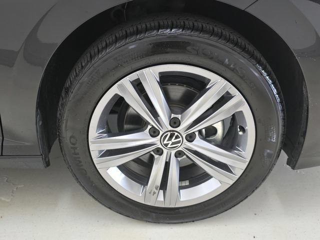 Used 2024 Volkswagen Jetta SE FWD image 11