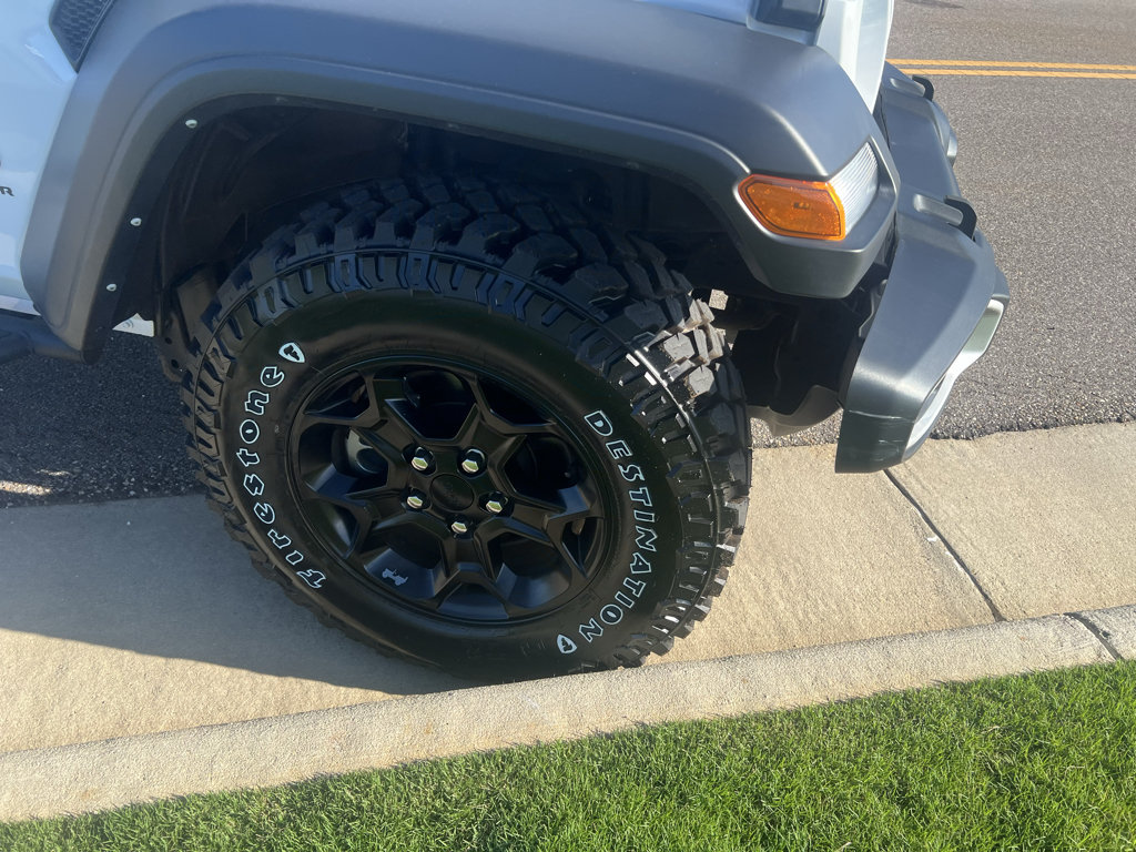 Certified 2023 Jeep Gladiator Sport w/ Trailer Tow Package AWD/4WD image 13