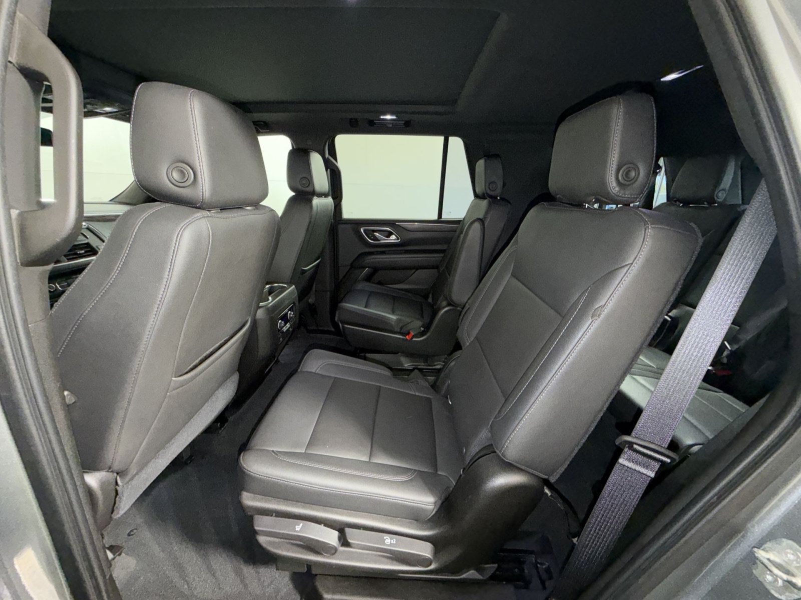 Used 2021 Chevrolet Tahoe LT w/ LT Signature Package AWD/4WD image 25