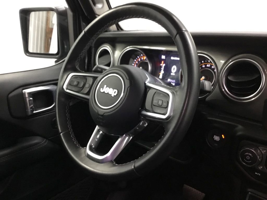 Used 2021 Jeep Wrangler Unlimited Sahara w/ Dual Top Group image 33