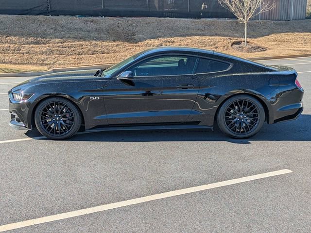 Used 2017 Ford Mustang GT w/ GT Performance Package RWD image 7