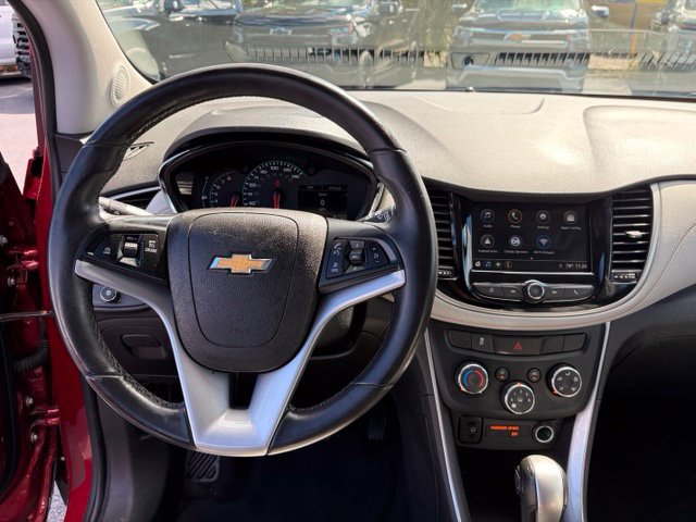 Used 2018 Chevrolet Trax LT w/ Driver Confidence Package FWD image 17