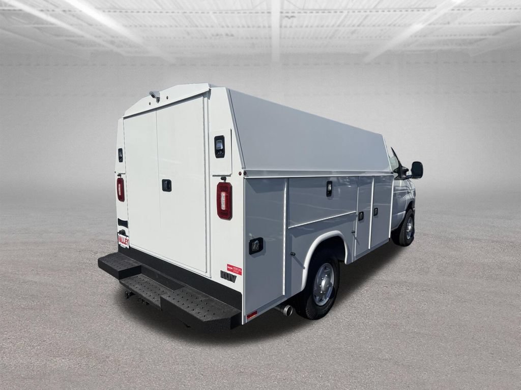 New 2026 Ford E-350 and Econoline 350 Super Duty w/ Power Equipment Group RWD image 3