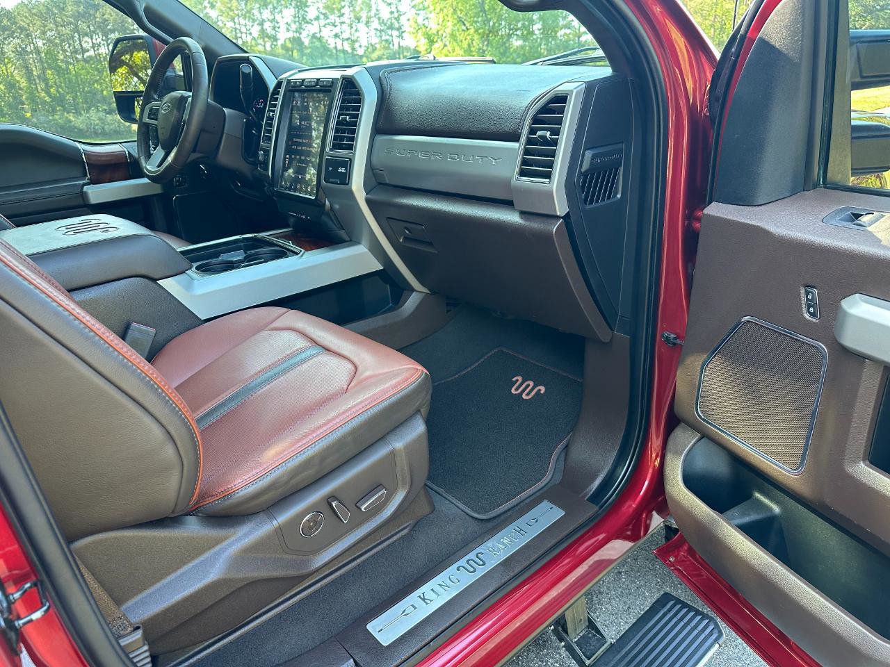 Used 2019 Ford F350 King Ranch w/ King Ranch Ultimate Package AWD/4WD image 28