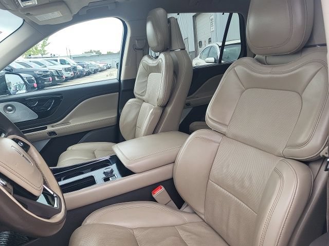 Used 2020 Lincoln Aviator Reserve w/ Equipment Group 202A AWD/4WD image 13