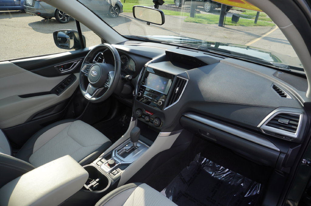 Used 2023 Subaru Forester Premium AWD/4WD image 29