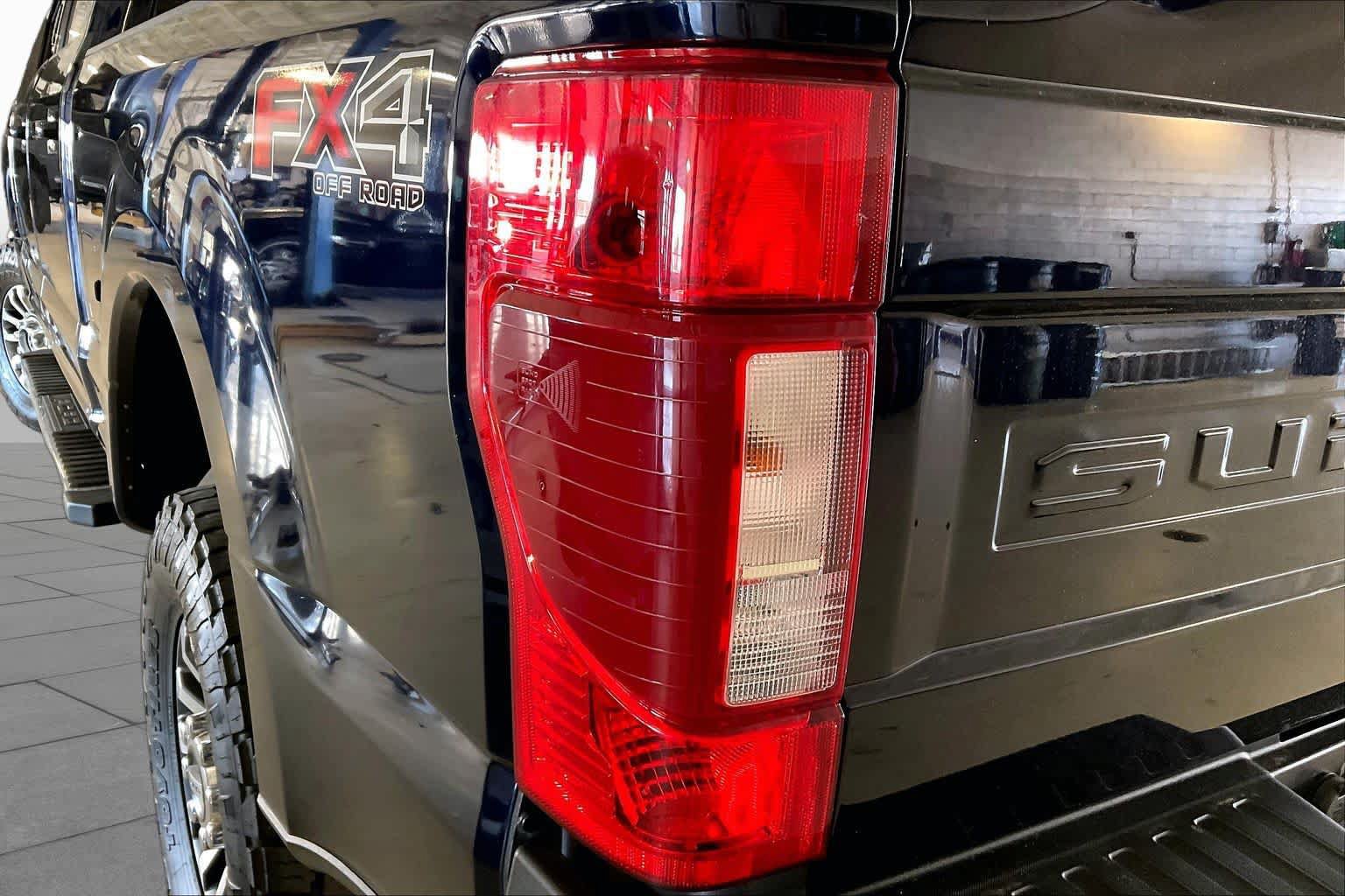 Used 2022 Ford F250 Lariat w/ FX4 Off-Road Package AWD/4WD image 25