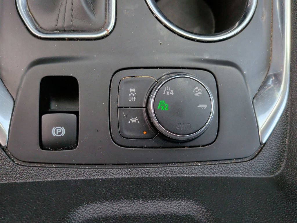 Used 2021 Chevrolet Traverse High Country w/ LPO, Floor Liner Package AWD/4WD image 33