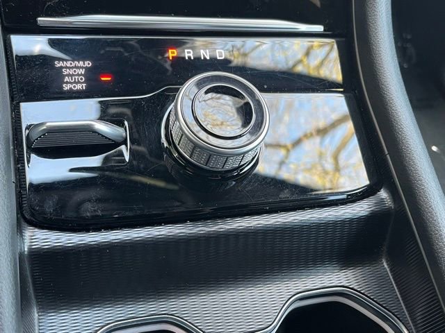 Used 2024 Jeep Grand Cherokee L Limited w/ Luxury Tech Group II AWD/4WD image 15