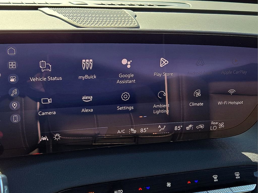 Used 2025 Buick Enclave Preferred image 28