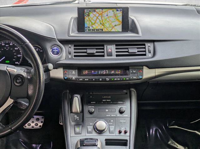 Used 2017 Lexus CT 200h image 15