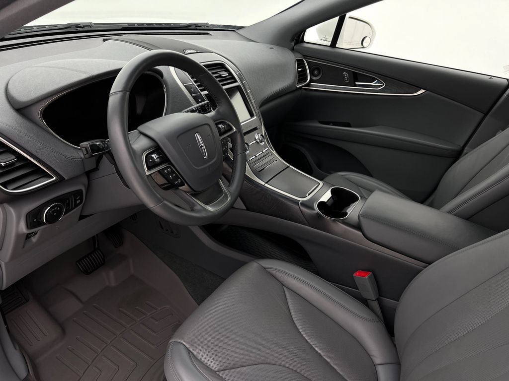 Used 2020 Lincoln Nautilus Reserve AWD/4WD image 13