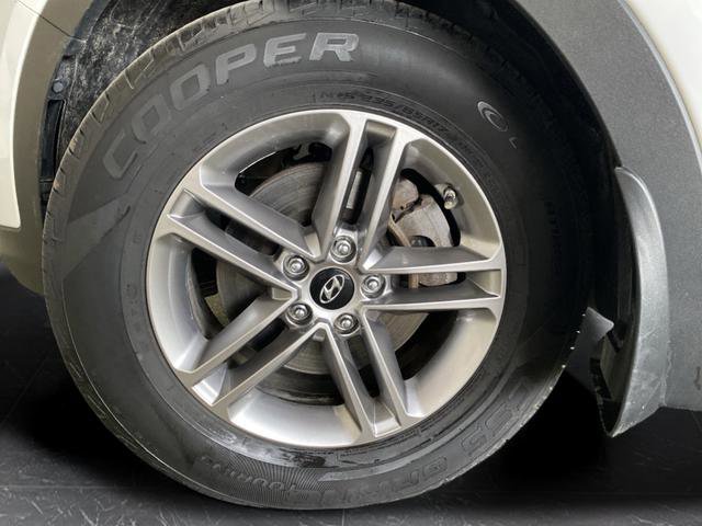 Used 2017 Hyundai Santa Fe Sport image 29