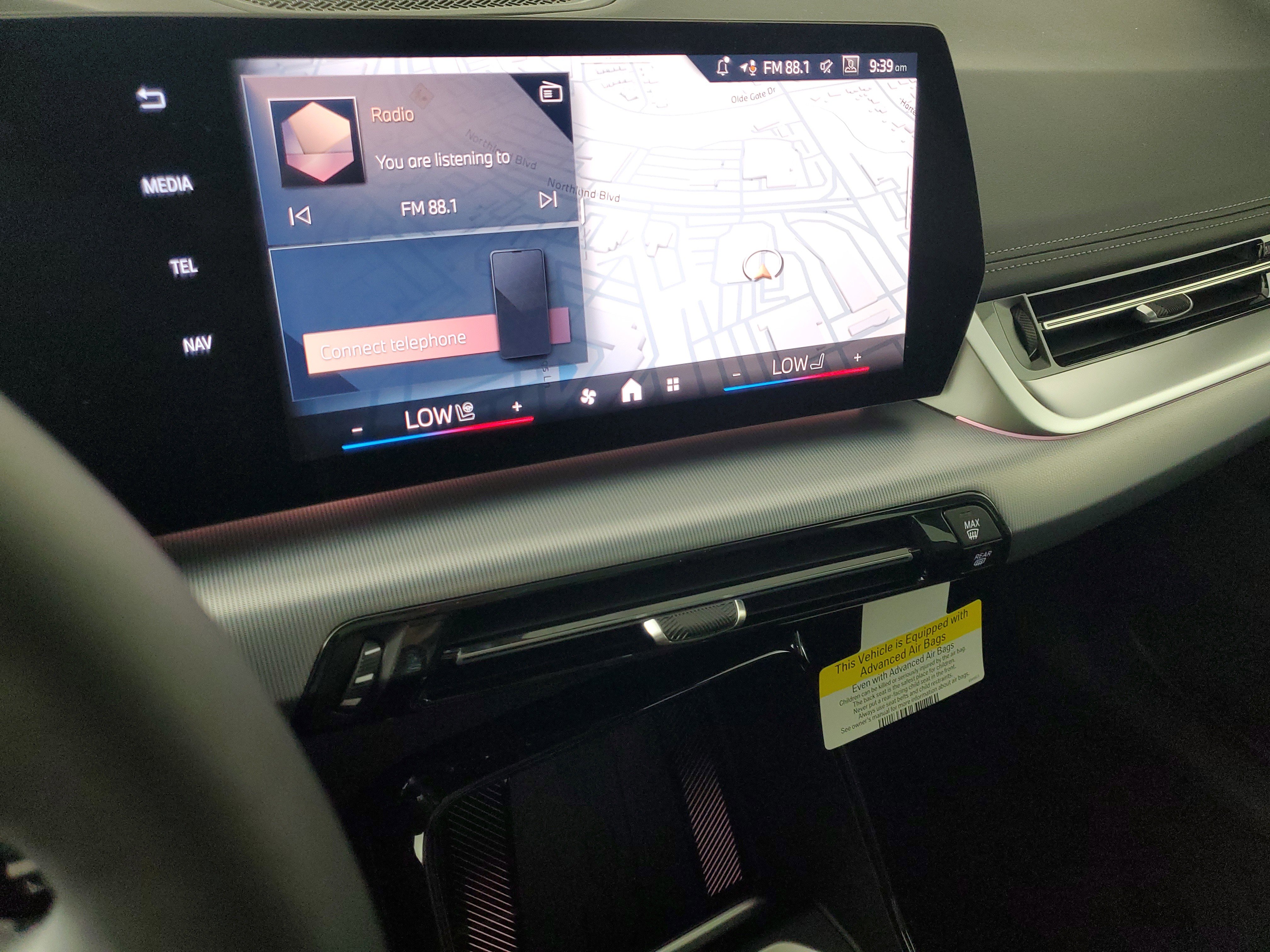 New 2025 BMW X1 xDrive28i w/ Technology Package AWD/4WD image 18