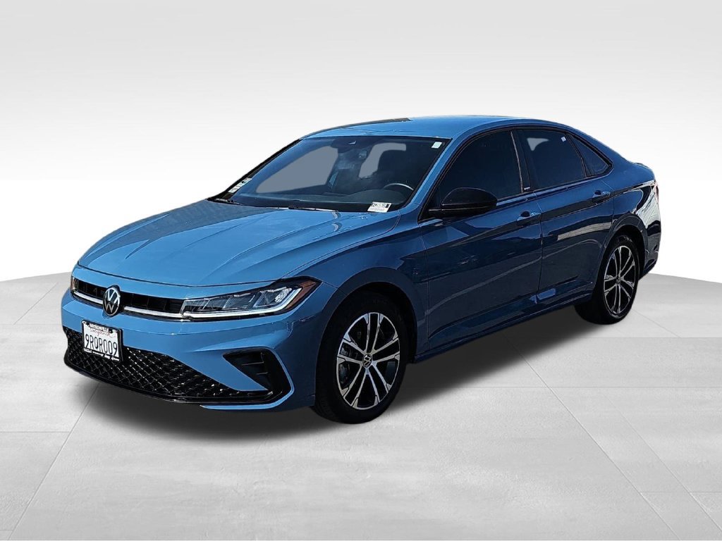 Used 2025 Volkswagen Jetta Sport FWD image 7
