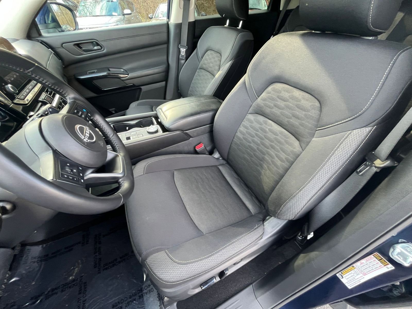 Used 2025 Nissan Pathfinder SV AWD/4WD image 44