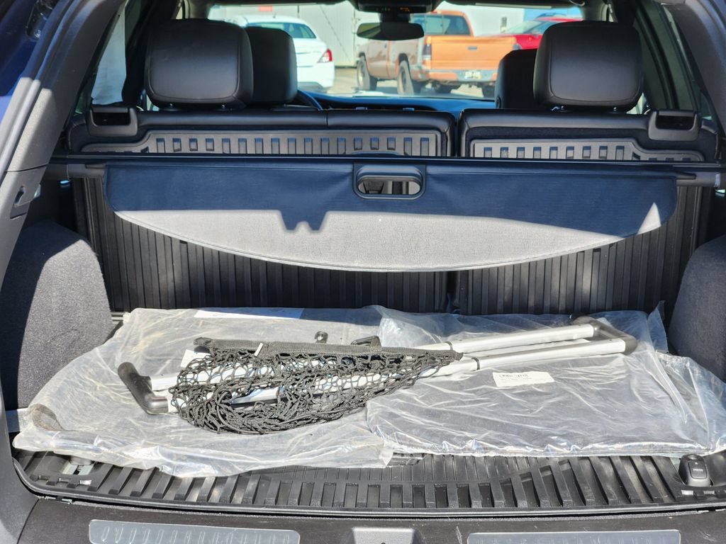 Used 2025 Cadillac XT5 Premium Luxury w/ LPO, Floor Liner Package AWD/4WD image 29