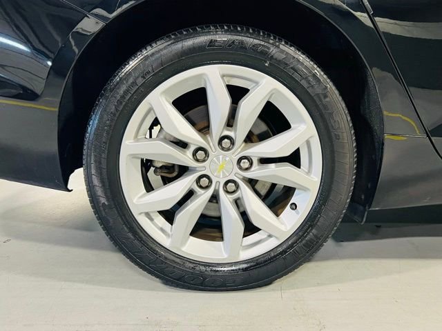 Used 2019 Chevrolet Impala LT w/ LT Convenience Package image 10