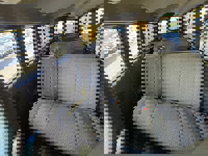 Used 2009 Chevrolet Express 3500 LS w/ LT Preferred Equipment Group image 19