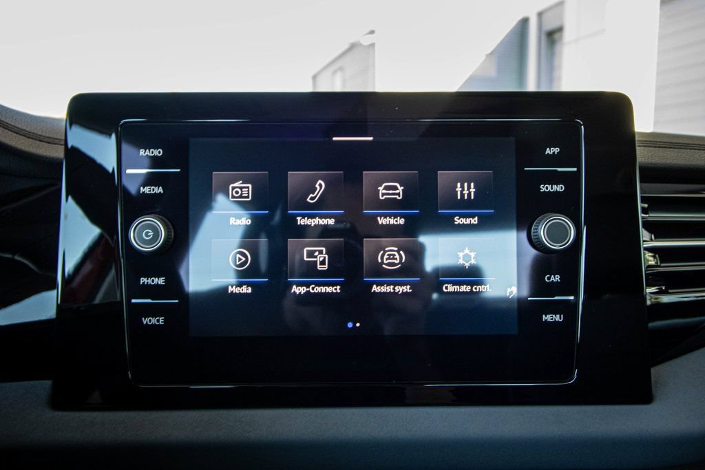 New 2026 Volkswagen Jetta SE FWD image 38