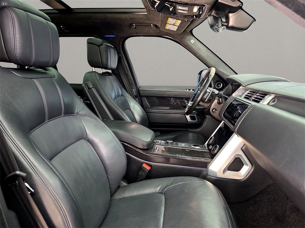 Used 2020 Land Rover Range Rover Autobiography image 16