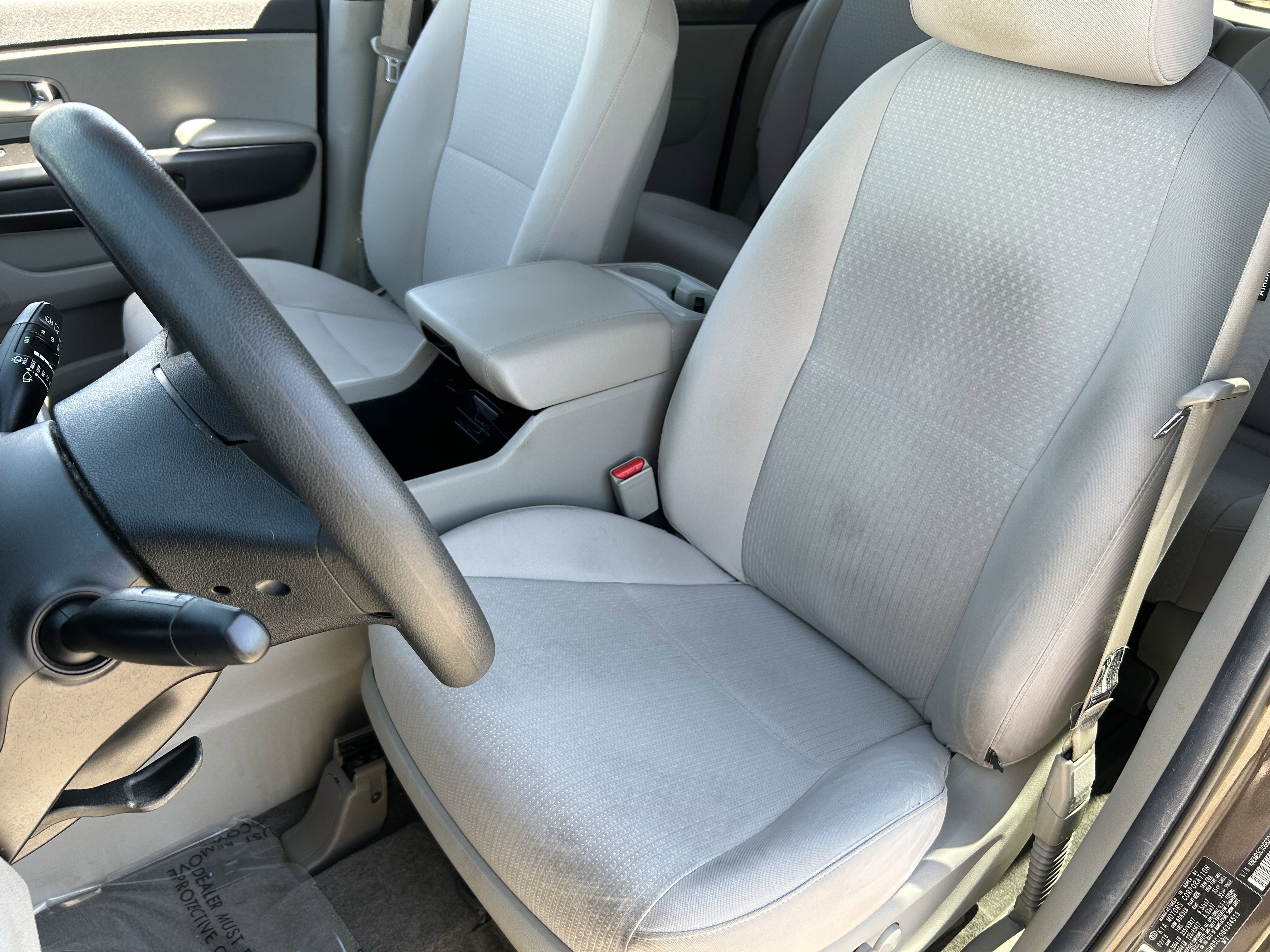 Used 2016 Kia Sedona LX w/ LX Convenience Package image 21