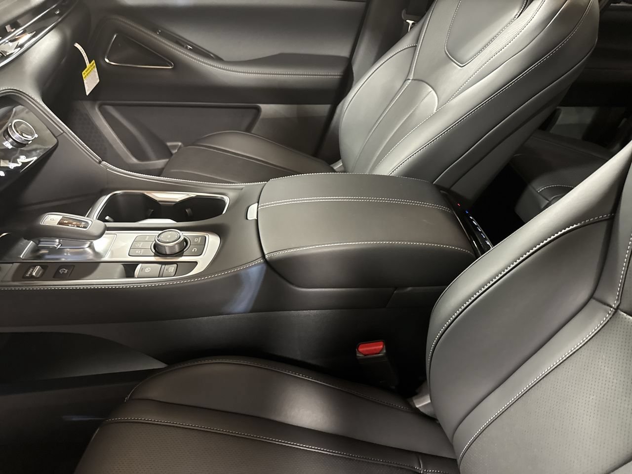 Certified 2026 INFINITI QX60 Luxe w/ Family Package AWD/4WD image 53
