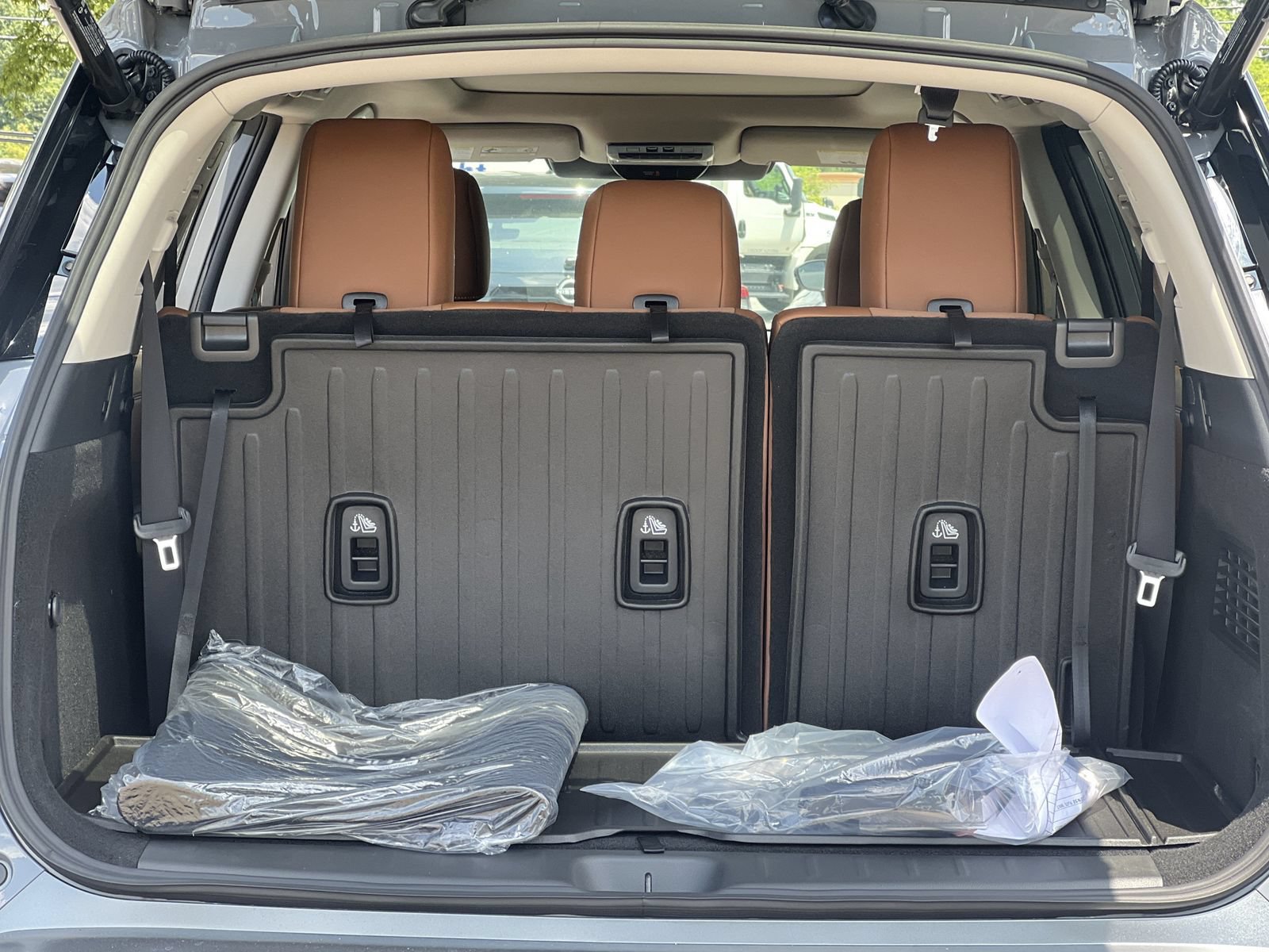 New 2026 Nissan Pathfinder Platinum AWD/4WD image 21