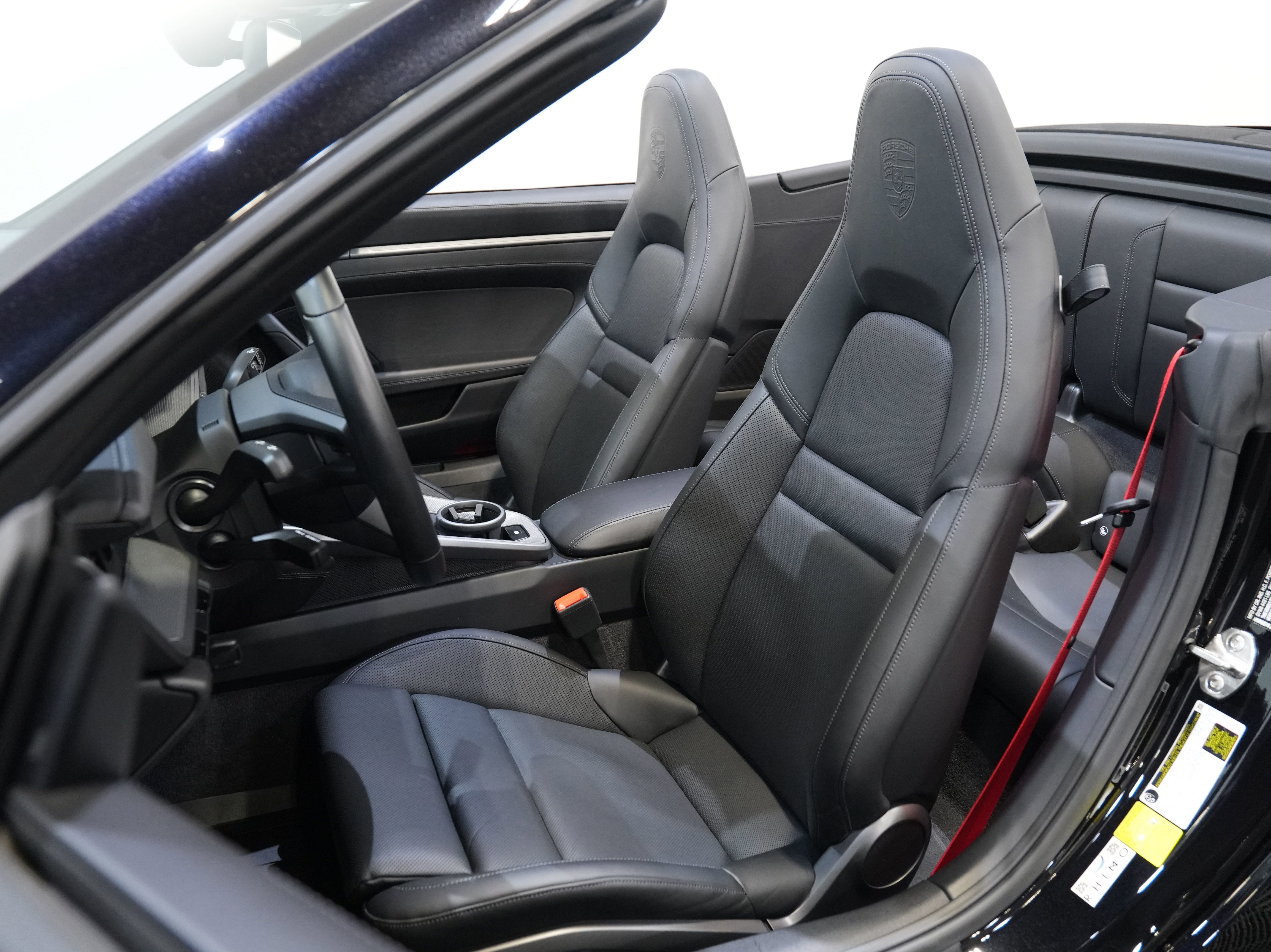 Used 2021 Porsche 911 Carrera S image 28