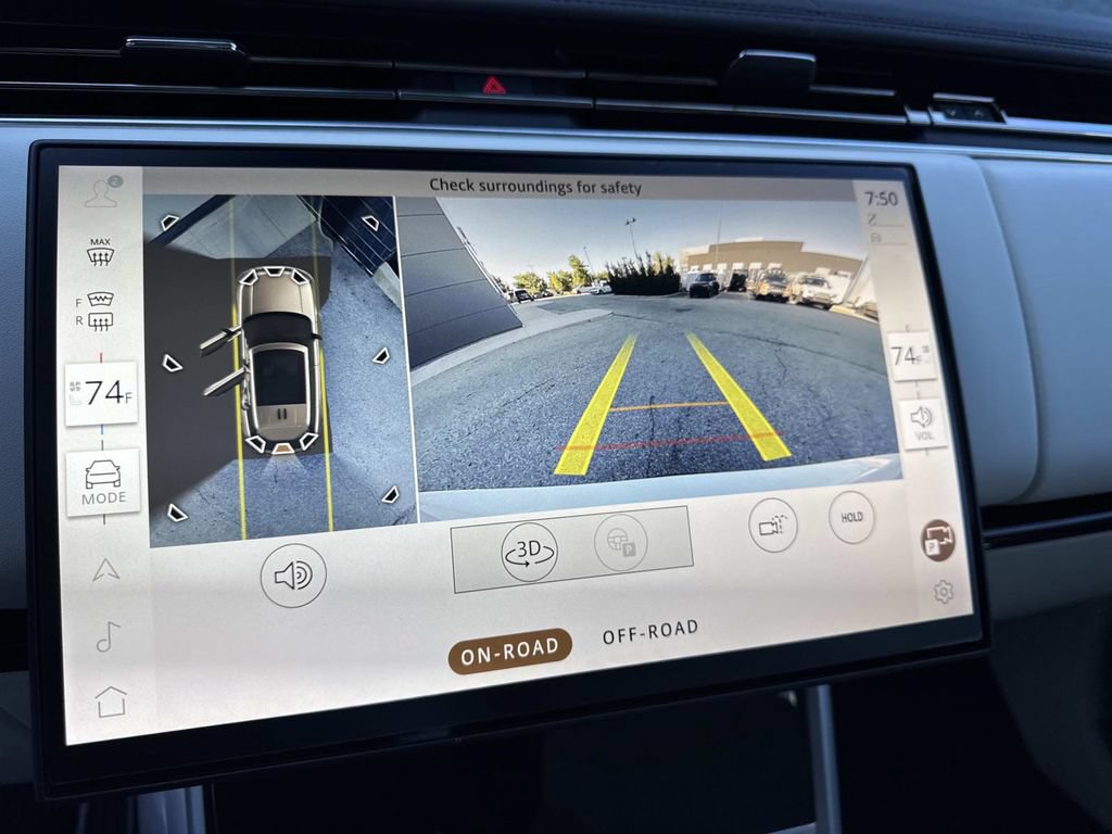 Certified 2025 Land Rover Range Rover SE AWD/4WD image 25