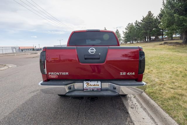 Used 2010 Nissan Frontier SE w/ Moonroof Pkg image 6