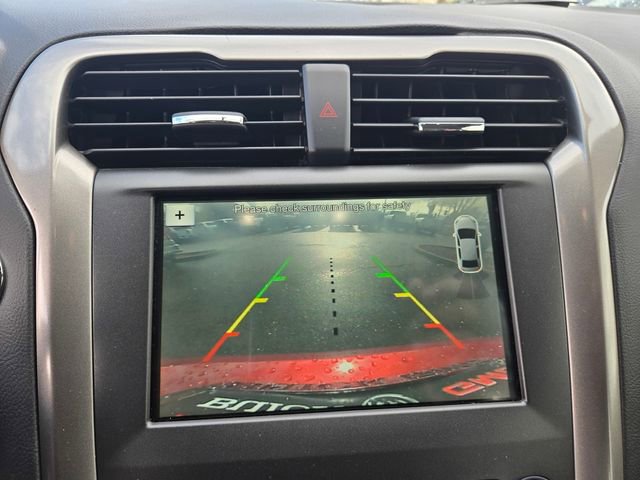 Used 2018 Ford Fusion SE w/ Fusion SE Technology Package image 12