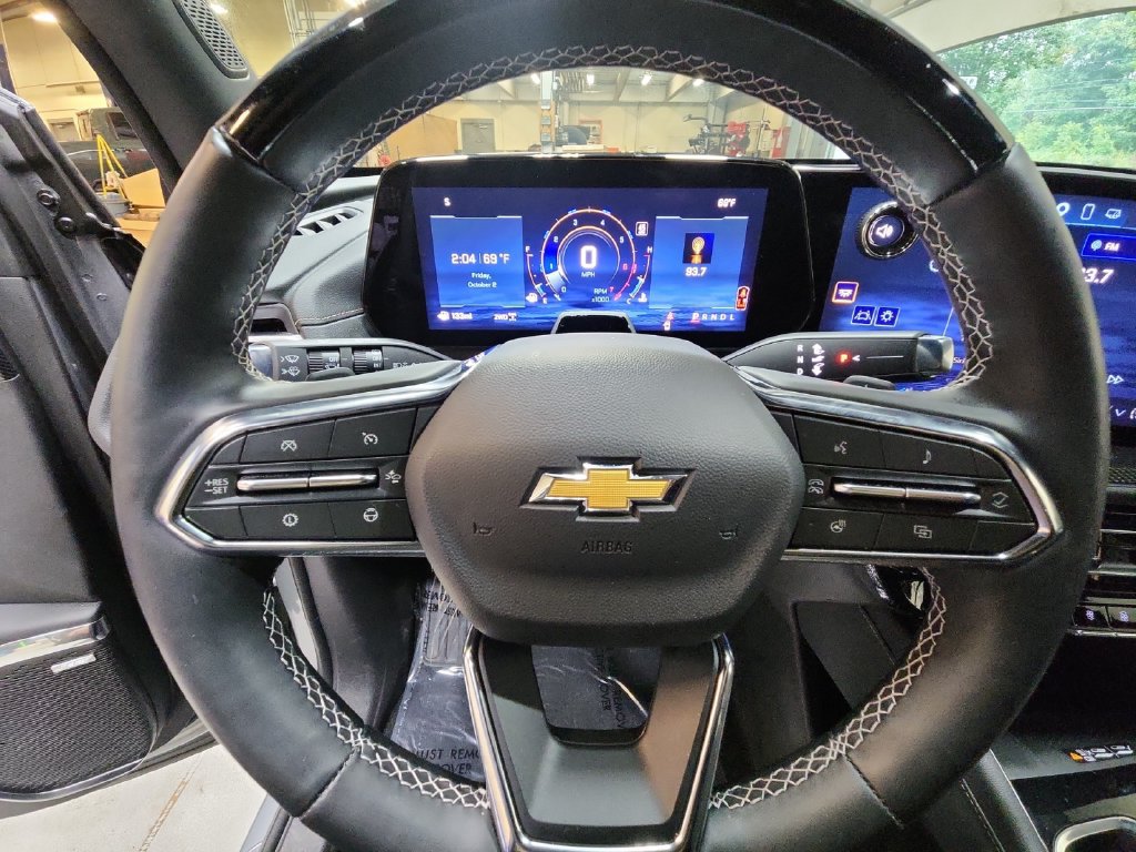 Certified 2025 Chevrolet Traverse High Country w/ LPO, Floor Liner Package AWD/4WD image 17