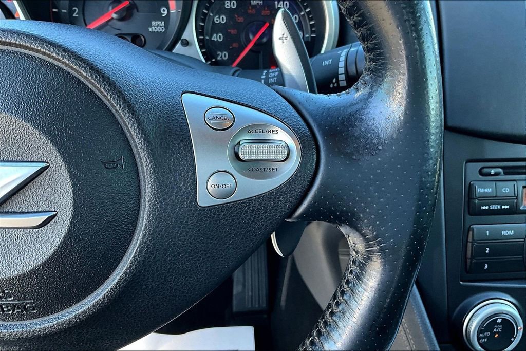 Used 2014 Nissan 370Z Coupe image 10