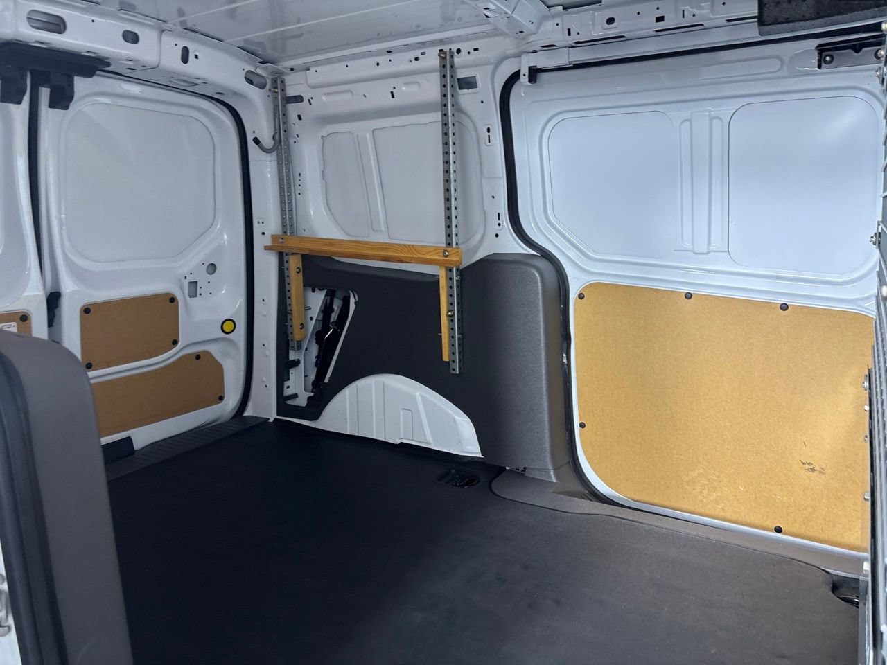 Used 2023 Ford Transit Connect XL FWD image 20