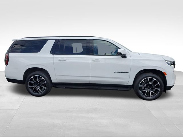 Certified 2024 Chevrolet Suburban RST w/ Luxury Package AWD/4WD image 6