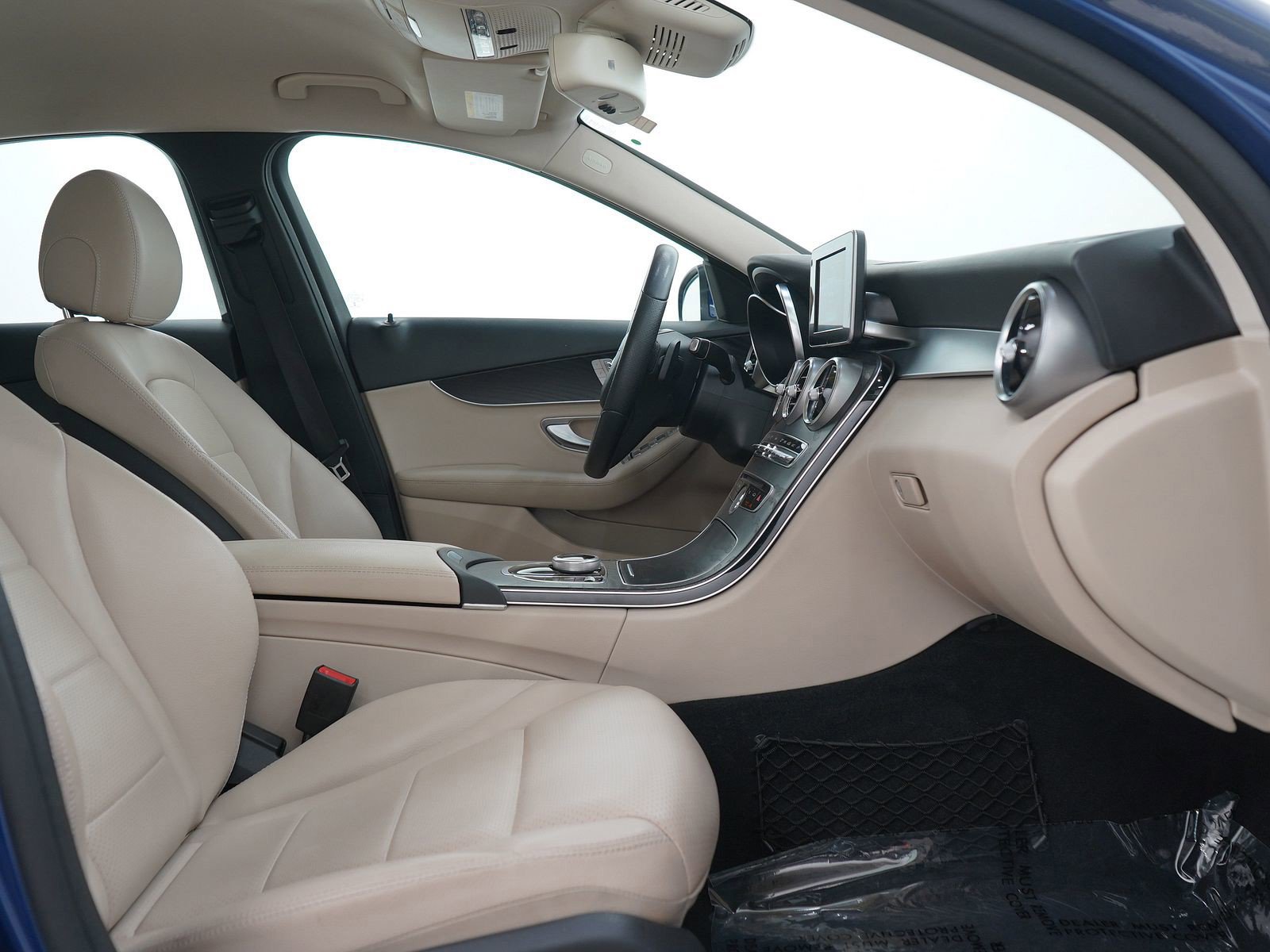 Used 2017 Mercedes-Benz C 300 4MATIC Sedan image 11