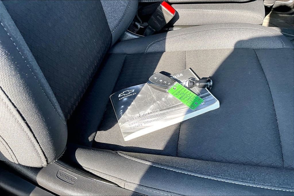 Used 2024 Chevrolet Silverado 1500 LT w/ Convenience Package II image 11