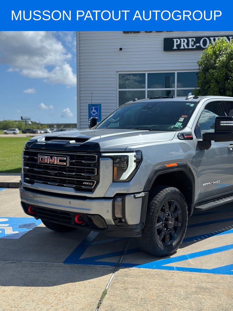 Used 2024 GMC Sierra 2500 AT4 w/ AT4 Preferred Package image 2