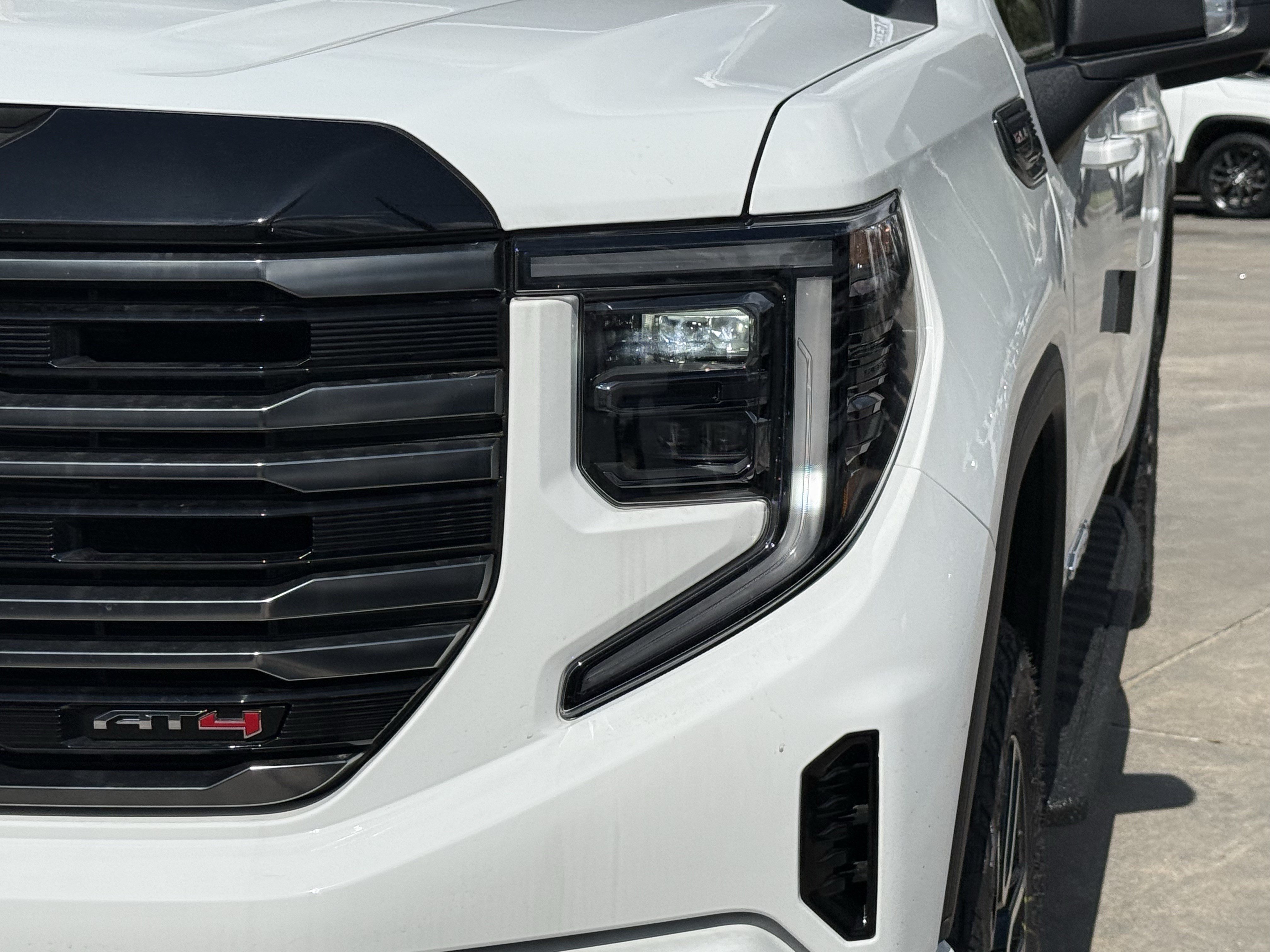 New 2026 GMC Sierra 1500 AT4 w/ AT4 Premium Package AWD/4WD image 8