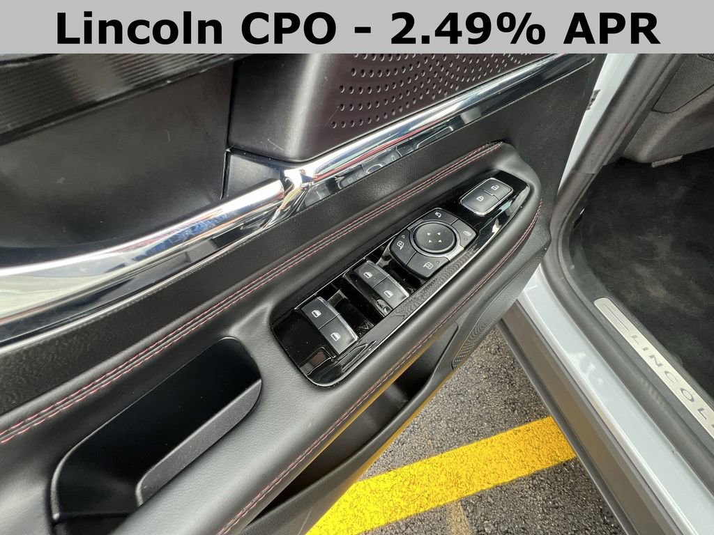 Used 2025 Lincoln Corsair Reserve w/ Rear Removable Package Tray image 21