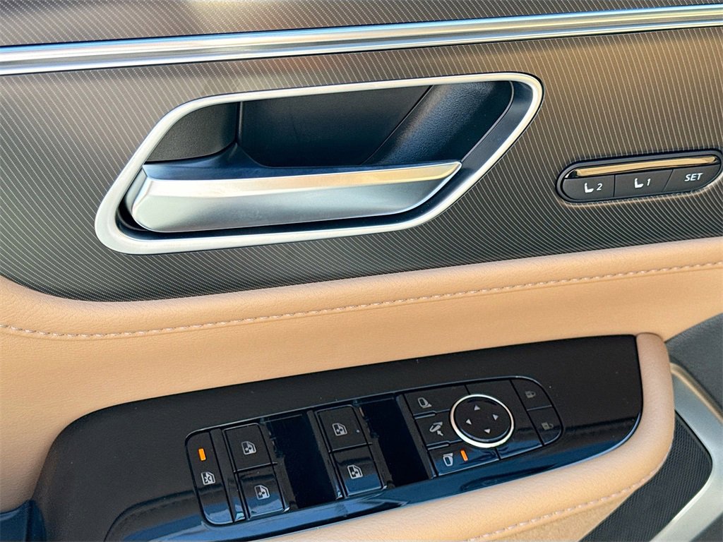 New 2026 INFINITI QX80 Luxe w/ Cargo Package image 18