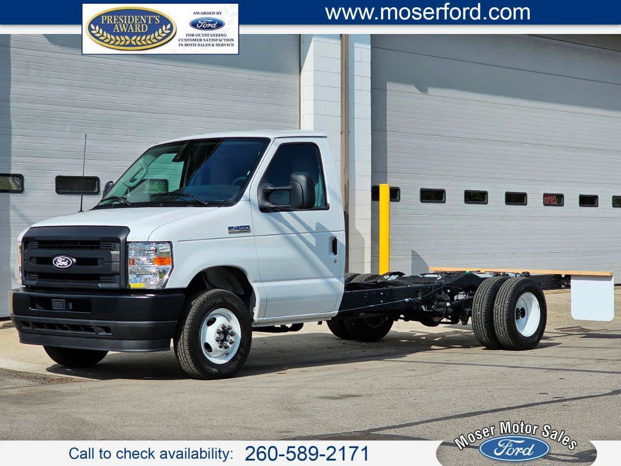 Used 2027 Ford E-450 and Econoline 450 Super Duty w/ Power Equipment Group RWD image 1