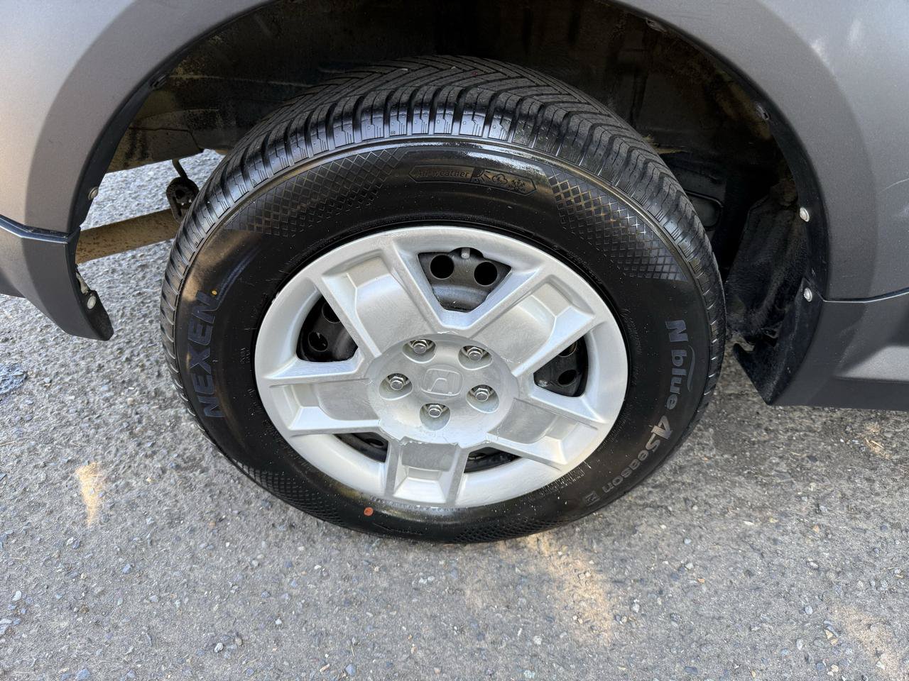 Used 2008 Honda Element LX image 25