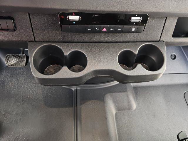 Used 2024 Mercedes-Benz eSprinter 170 Cargo image 21