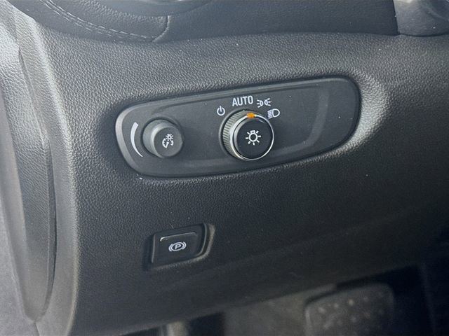 Used 2021 Chevrolet Blazer LT image 12