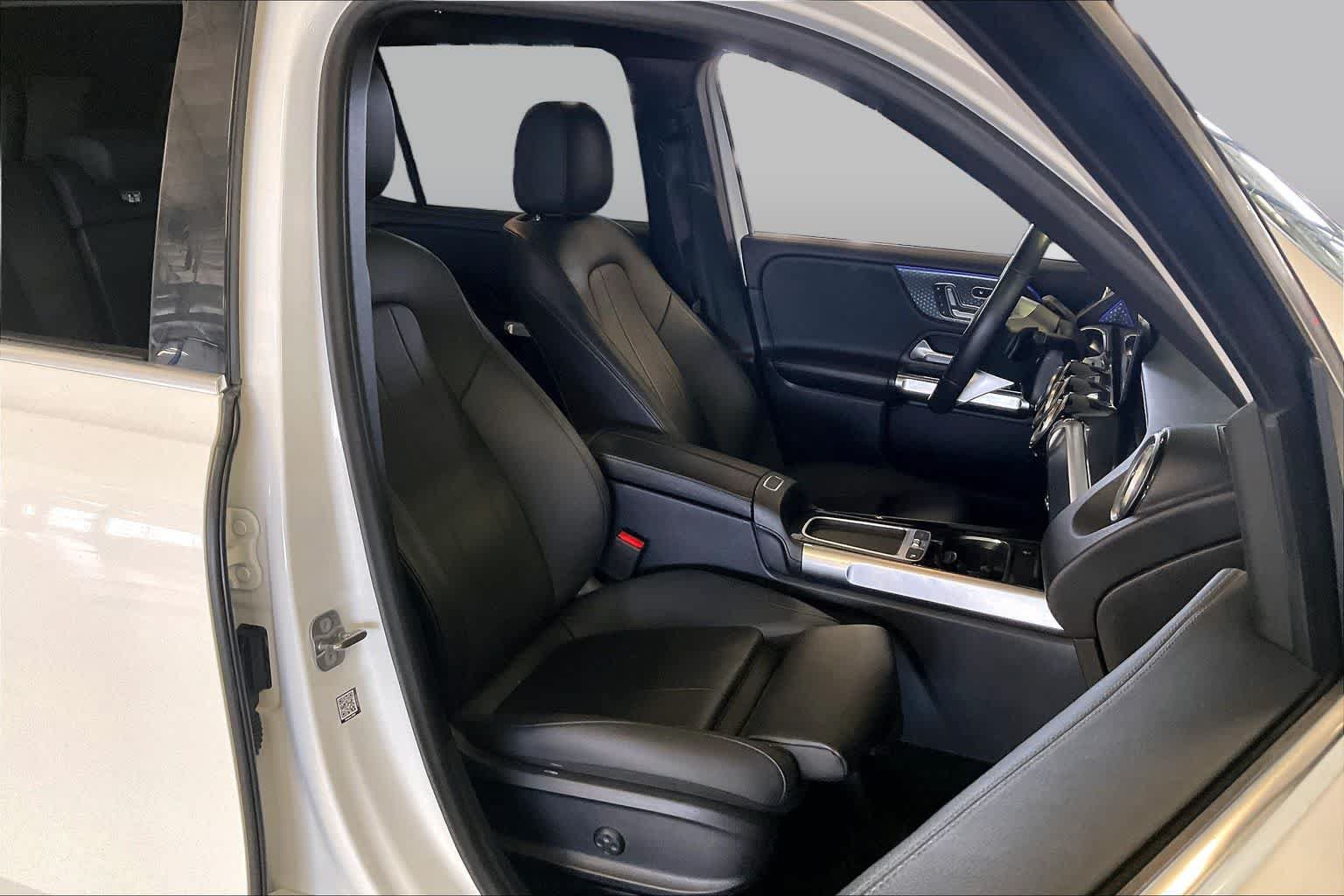 Used 2024 Mercedes-Benz GLB 250 image 8
