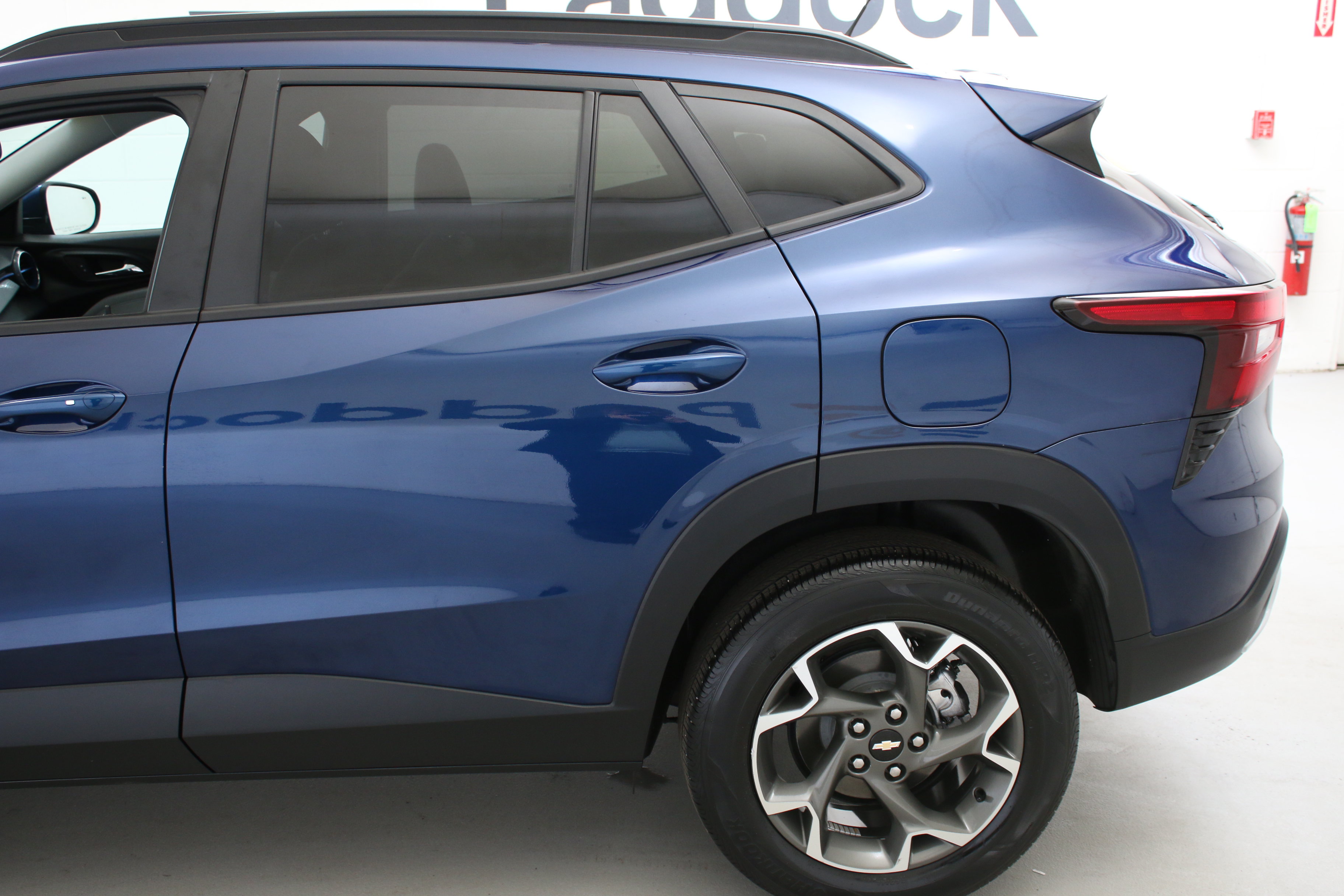 Used 2024 Chevrolet Trax LT w/ Driver Confidence Package FWD image 5
