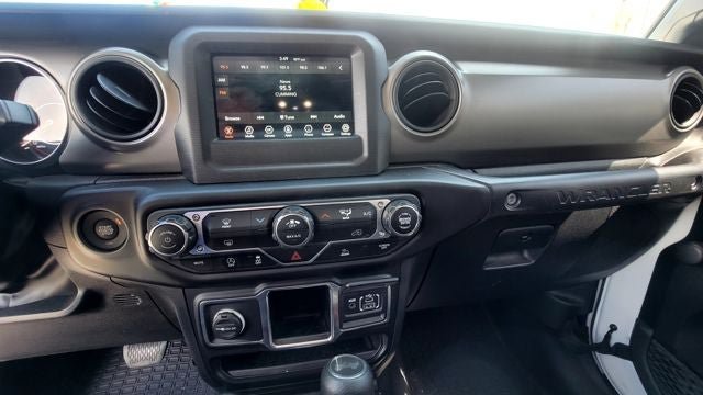Used 2022 Jeep Wrangler Sport AWD/4WD image 8