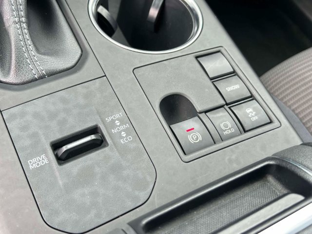 Used 2023 Toyota Highlander L FWD image 31